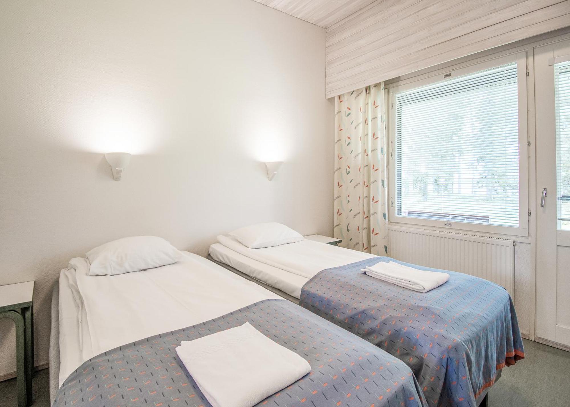 Honkiniemi Hotell Ähtäri Rum bild