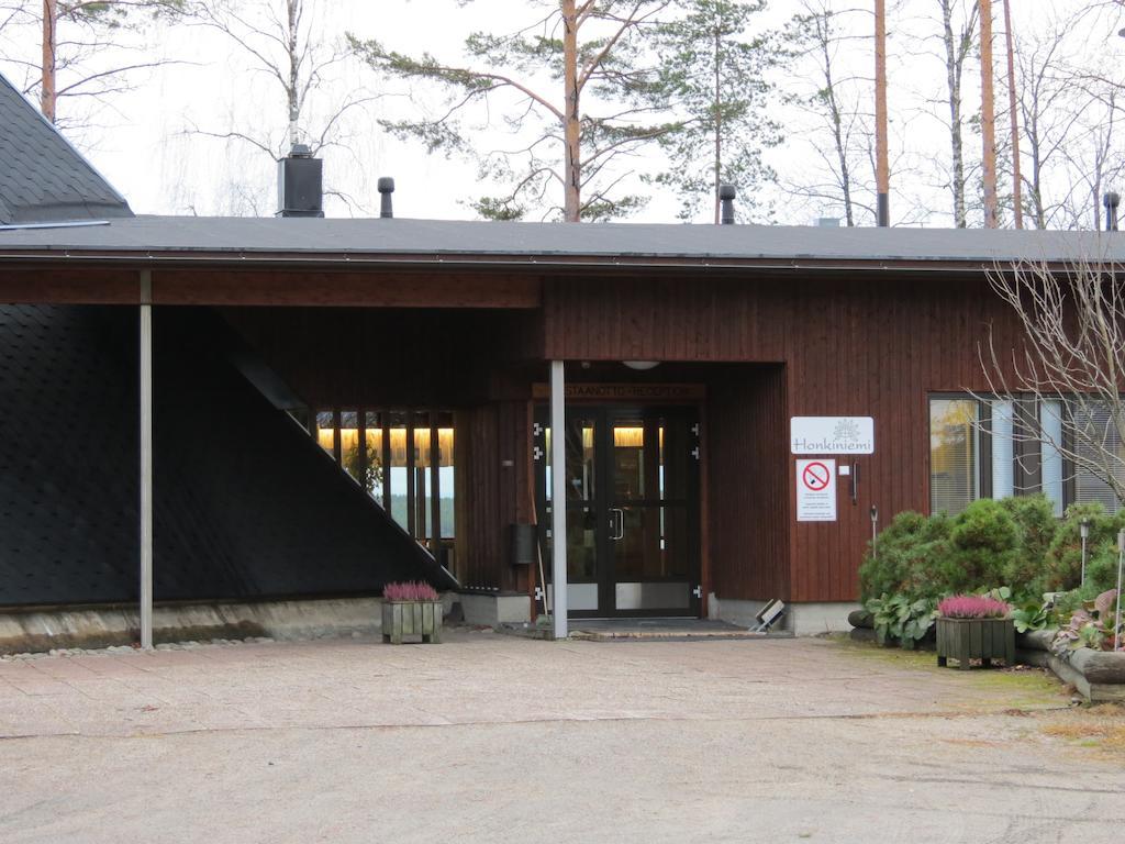 Honkiniemi Hotell Ähtäri Exteriör bild